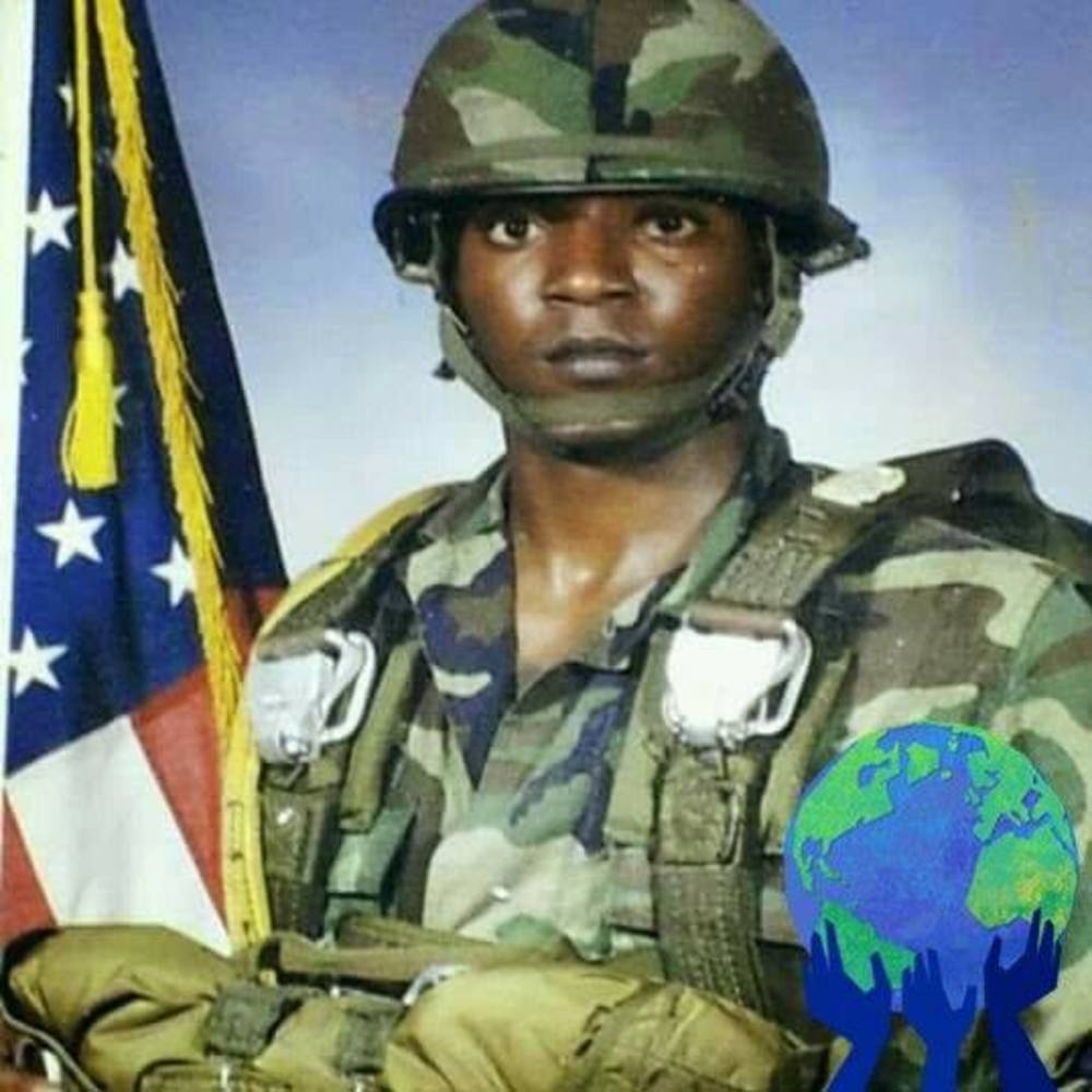 Meet your Posher, Alphonso